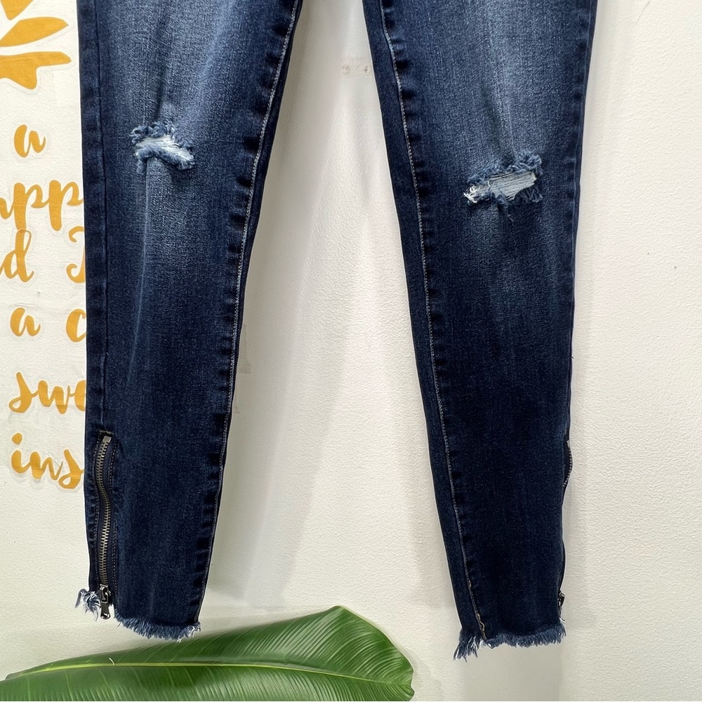 KANCAN Skinny Ankle Zip Distressed Knee Jeans Denim Size 5 / 26 - Picture 9 of 16